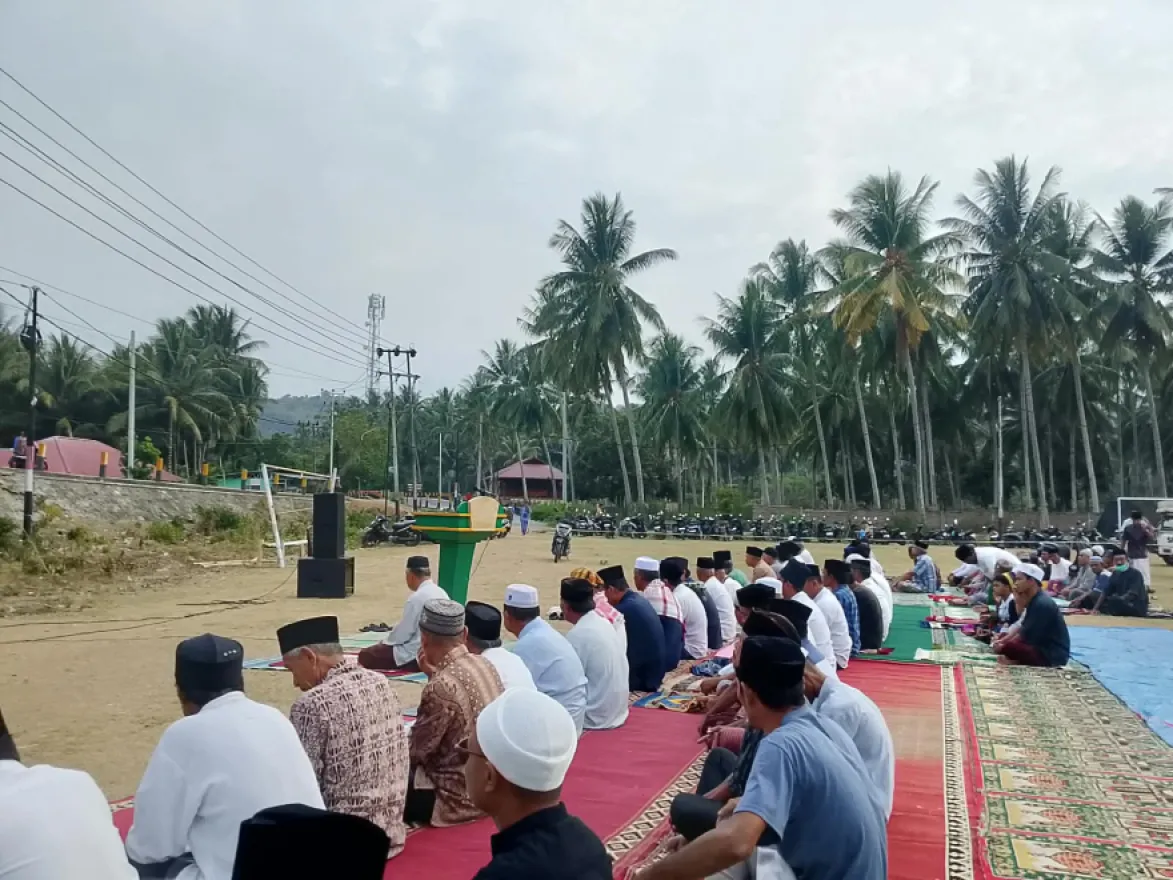 Pemdes Lero dan Lero Tatari  Laksanakan Shalat Istisqa'